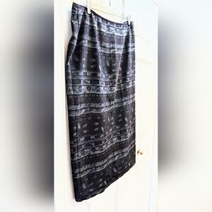 90s Dark Academia Printed Column Skirt. EUC. Size L.